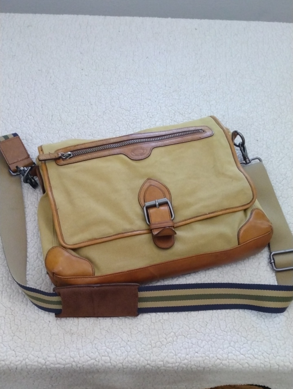 Brooks Brothers Tan/Brown Canvas & Leather Messenger/Travel Bag